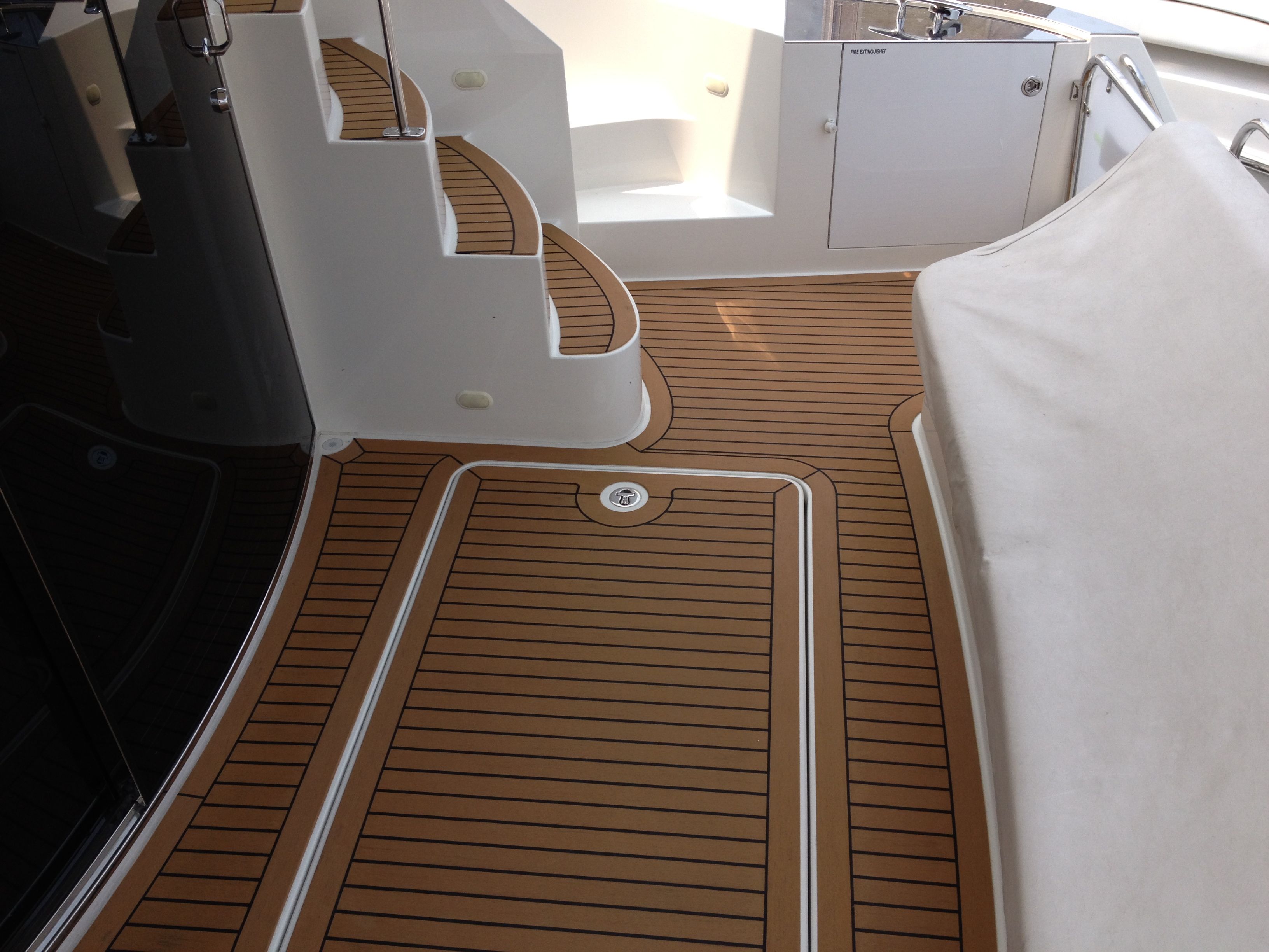 Marquis 56 "Traditional" with Black Seams